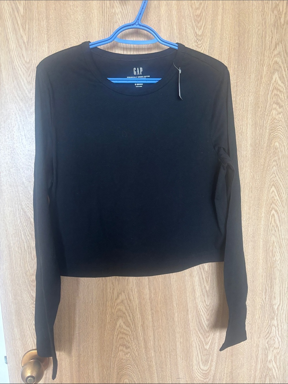 GAP Black Long-Sleeve cropped Crewneck Top